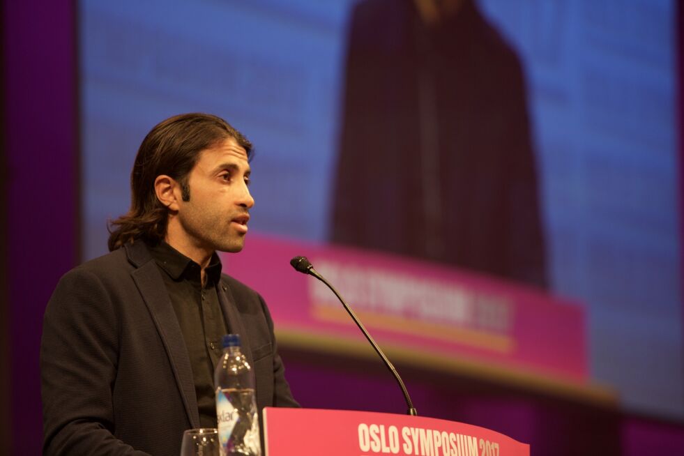 GJESTET NORGE IDAG: Mosab Hassan Yousef, fra da han talte p Oslo Symposium.
 Foto: Marion Haslien