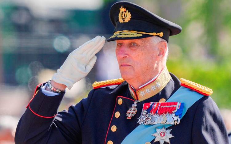 Kong Harald (87) var p fylkesbesk til Agder og Rogaland 26.-30. mai, og har ingen planer om  trappe ned. Bildet er fra det offisielle besket til kong Frederik 14. mai.  Alder ingen hindring. Den tiden er forbi, skriver Finn Jarle Sle.
 Foto: Lise serud / NTB