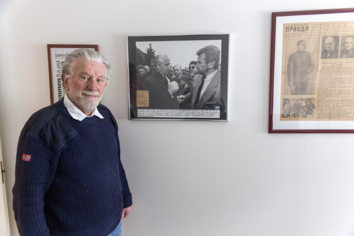 HISTORIE P VEGGENE: Historien er over alt, i Steinfeld og konas hjem. Foto: Anders Grnneberg / Dagbladet