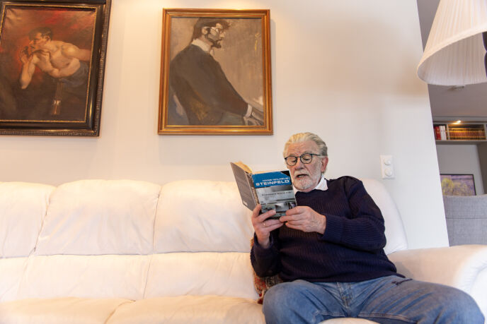 HYTLESNING: Steinfeld rper flere elementer fra sin egen bok, ogs i dette intervjuet. Foto: Anders Grnneberg / Dagbladet