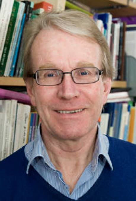 Jan Eivind Myhre er professor emeritus i historie ved Universitetet i Oslo. Han er spesialist p Norges historie p 1800-tallet. (Foto: Francesco Saggio / Apollon)