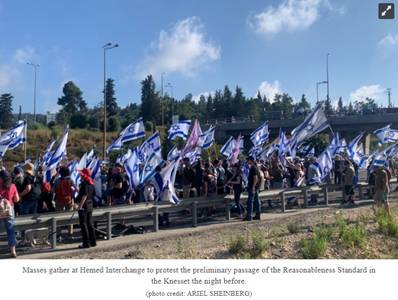 Et bilde som inneholder utendrs, himmel, sky, person

Automatisk generert beskrivelse