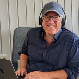 FILMSKAPER: Åsmund Brøvig har laget en god og sterk kortfilm om Hans Nielsen Hauges liv, bare ved hjelp av egne ideer, eget manus, egen stemme - programmert drevet av kunstig intelligens - og egen redigering.
Foto: Privat