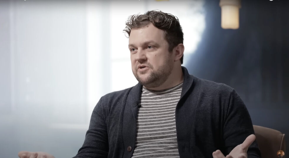 Blake Healy sier han har sett engler og demoner siden han var en liten gutt.
 Foto: Skjermdump: YouTube